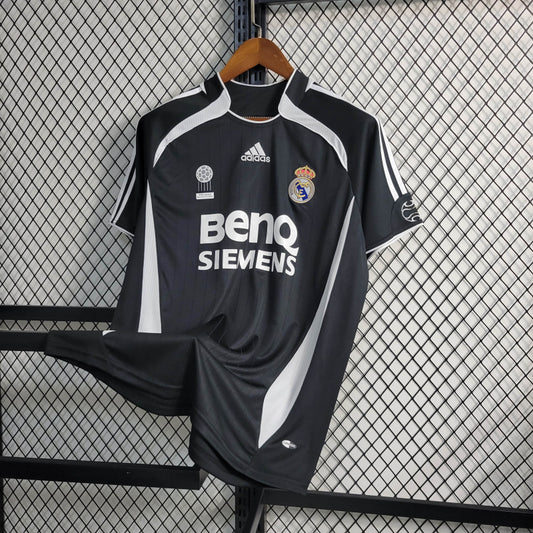 Real Madrid Exterieur Retro 06/07