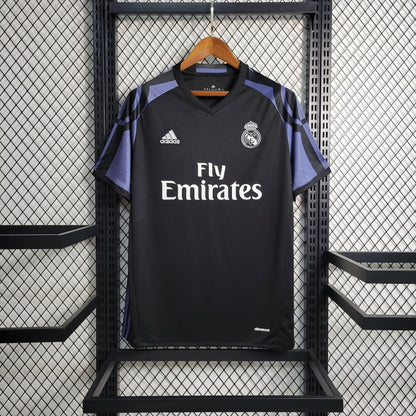 Real Madrid Exterieur Retro 16/17