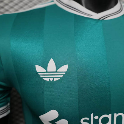 Liverpool Authentique Third 25/26