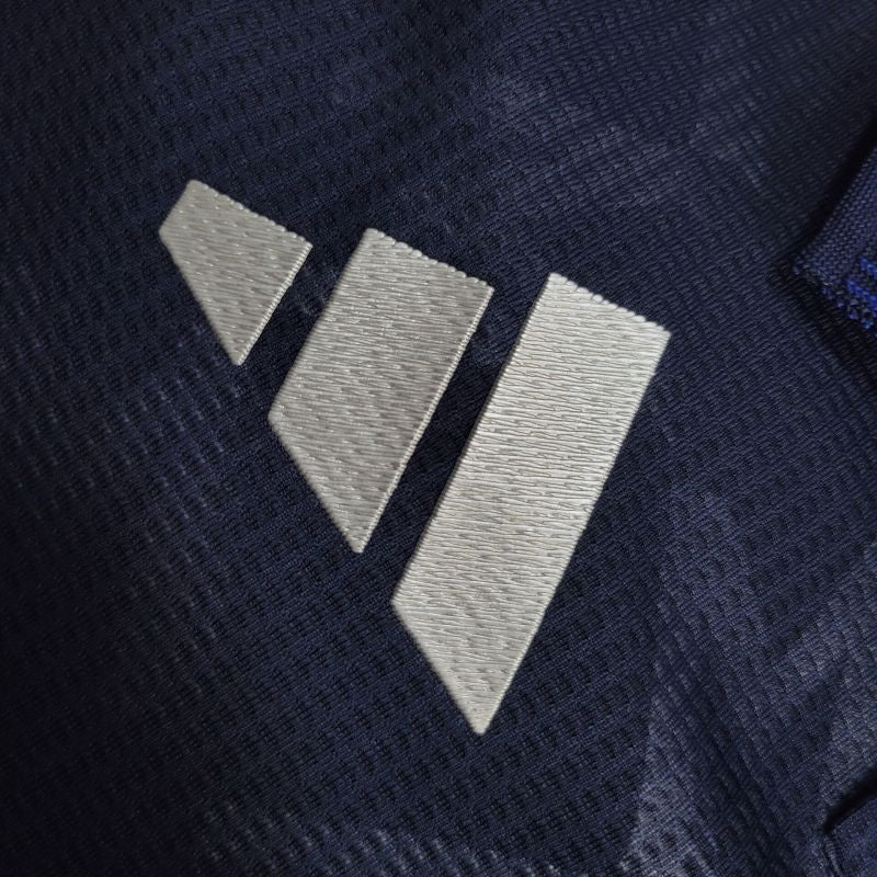 Manchester United Authentic Away 24/25